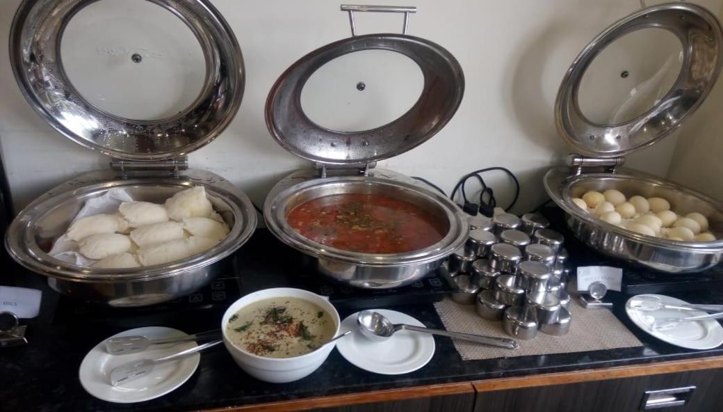 Clarks Inn Hampi Kamalapur Ngoại thất bức ảnh
