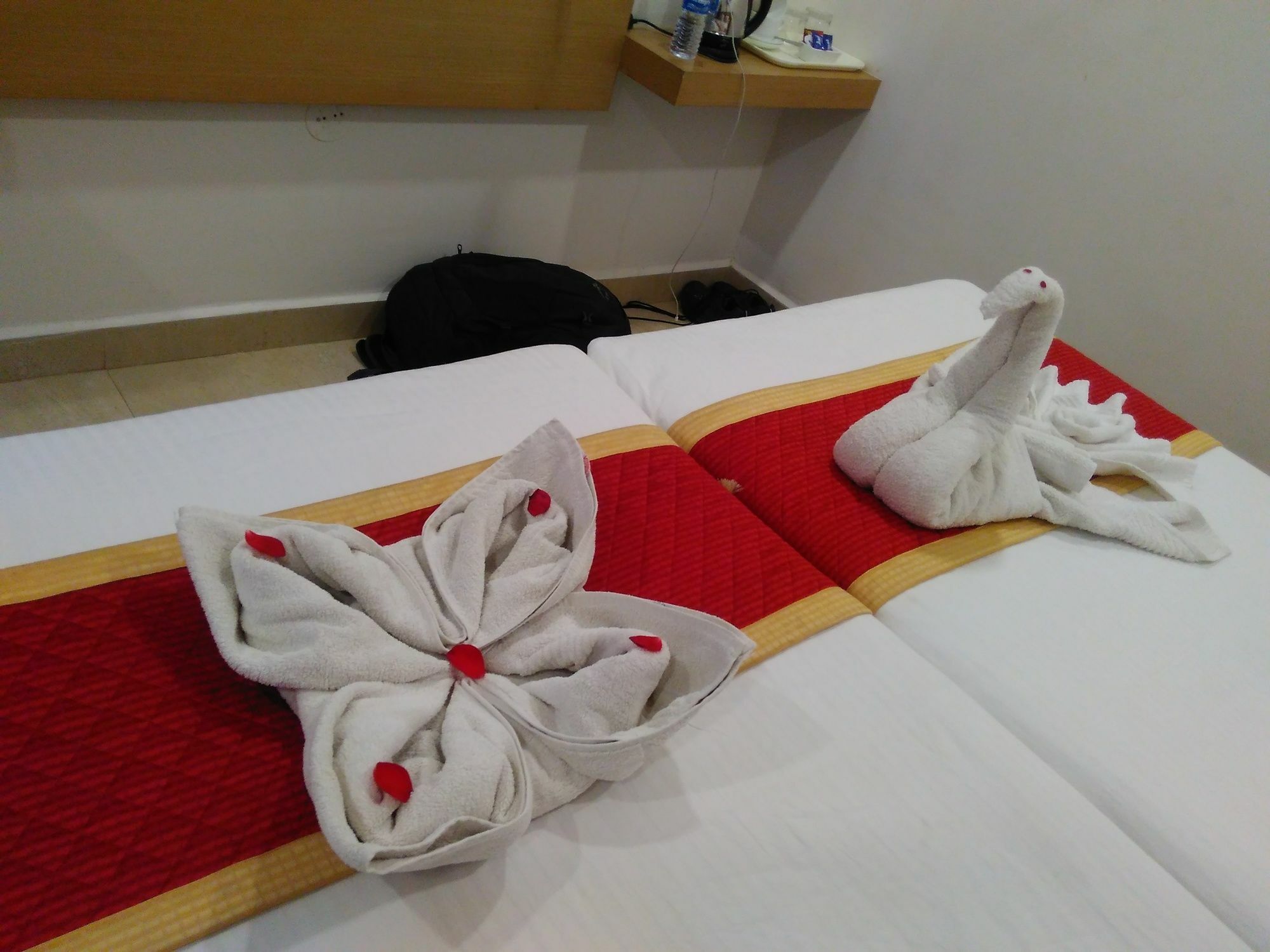 Clarks Inn Hampi Kamalapur Ngoại thất bức ảnh